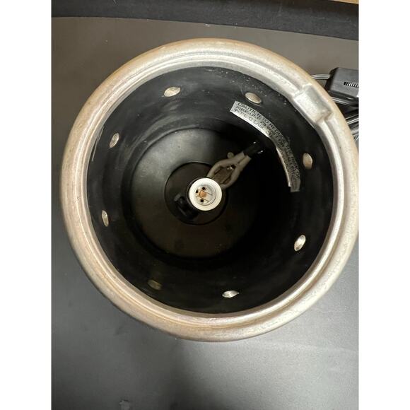 Scentsy Full Size Retired "Silvervine"‎ Wax Warmer - Picture 2 of 4